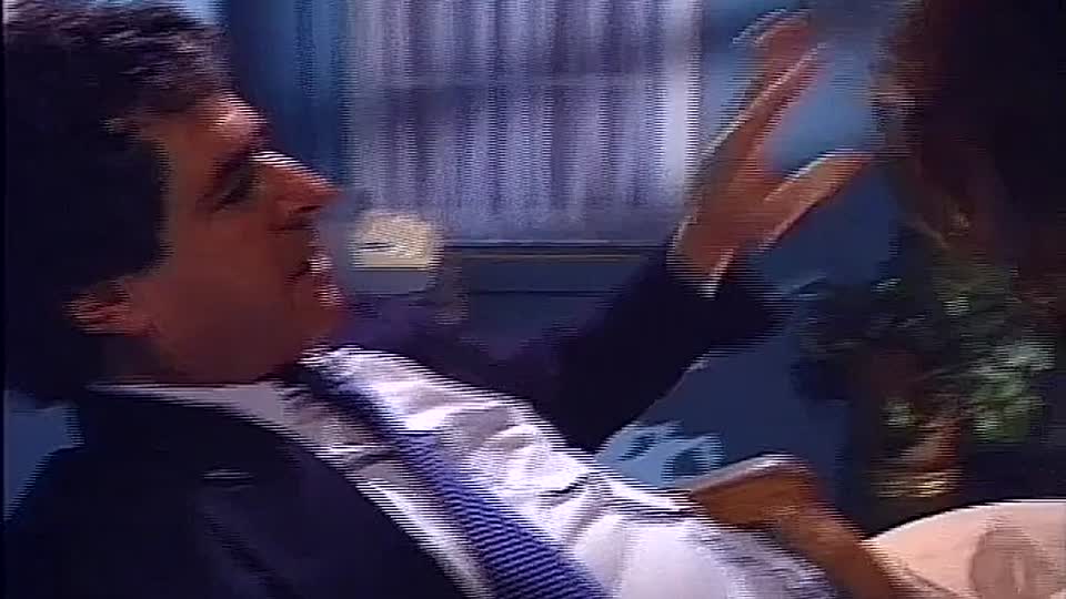 Schöne Frau fickt ihren Chef